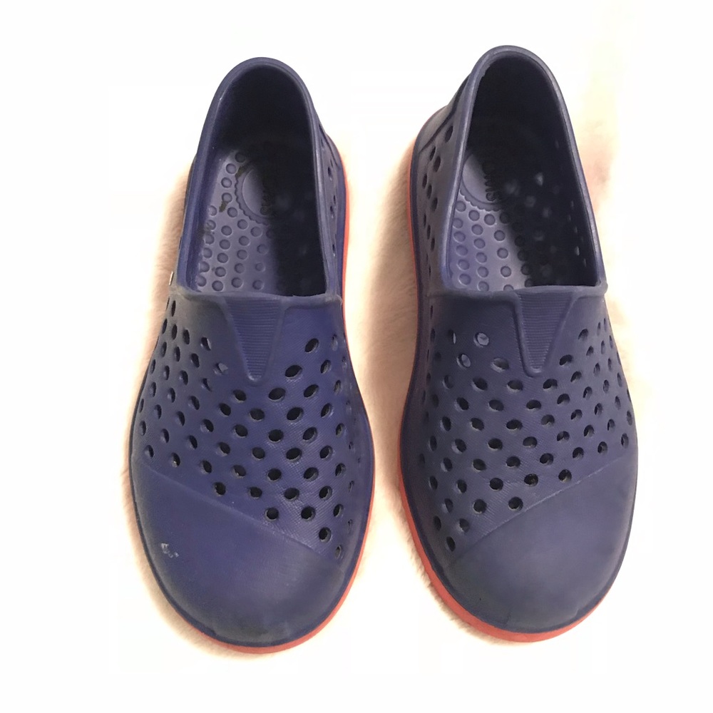 TOMS